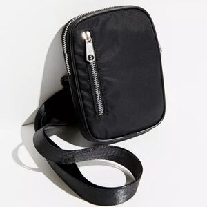 5/$15 Urban Outfitters Black Alex Nylon Crossbody Bag